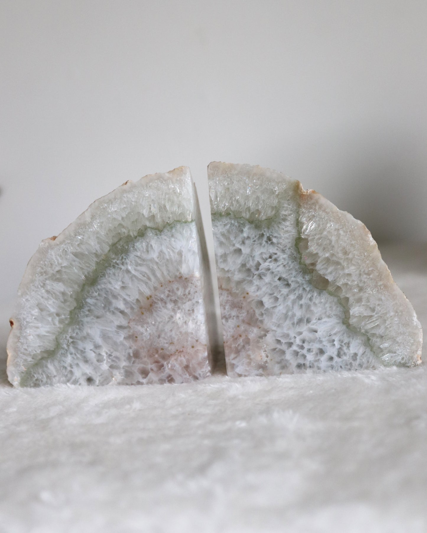 Agate book stand No. 1