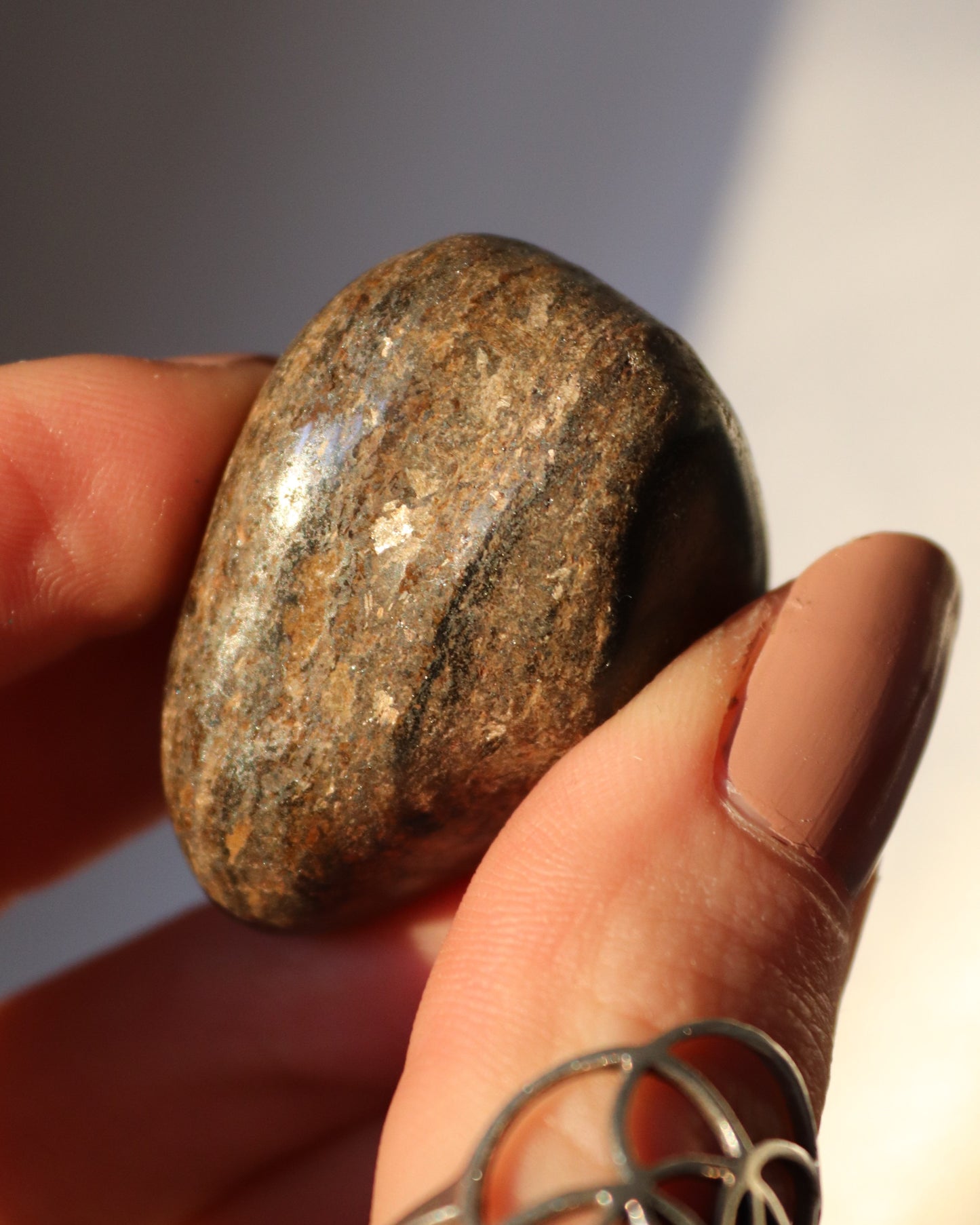 Bronzite tumbleztone