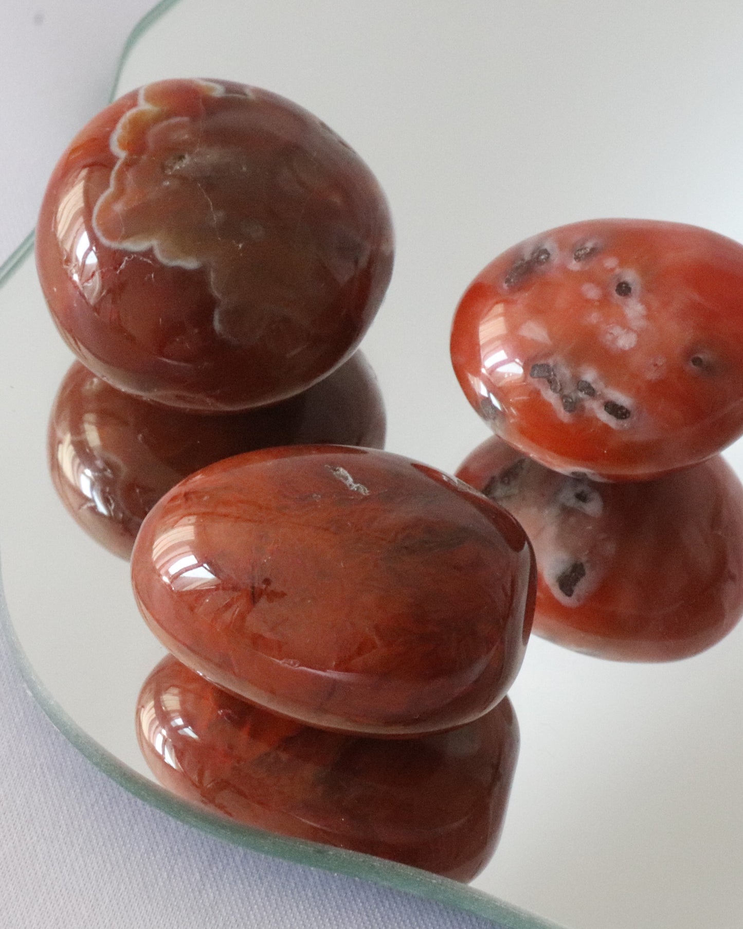 Carnelian tumblestone