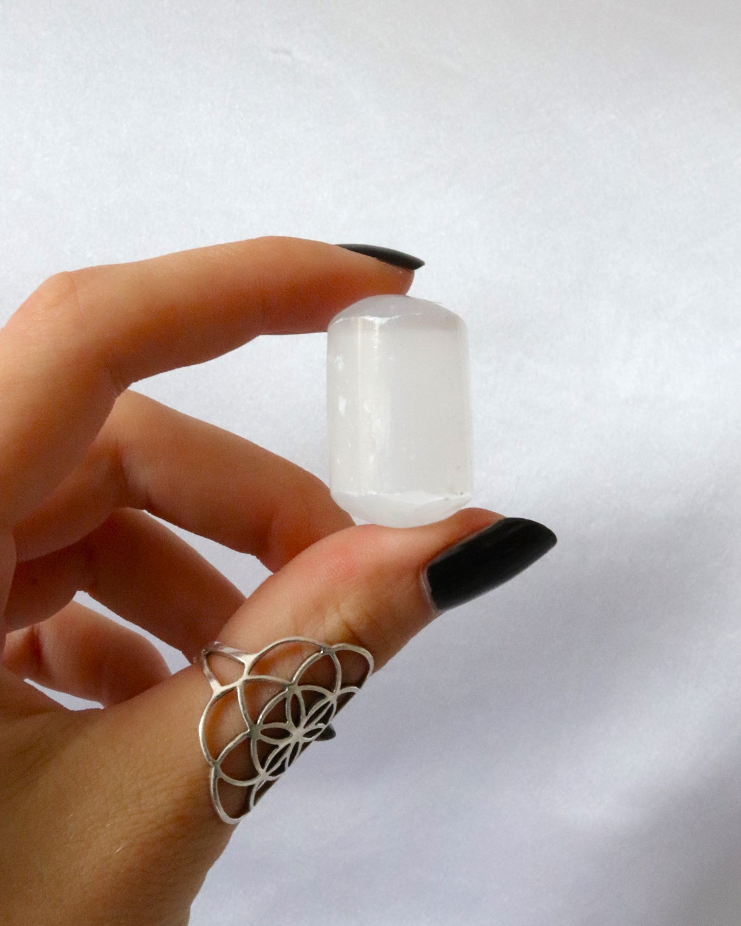 Selenite tumblestone
