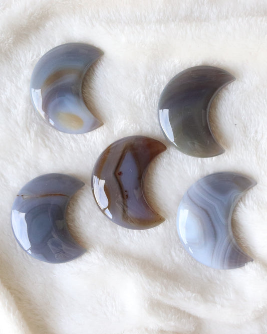 Agate moon